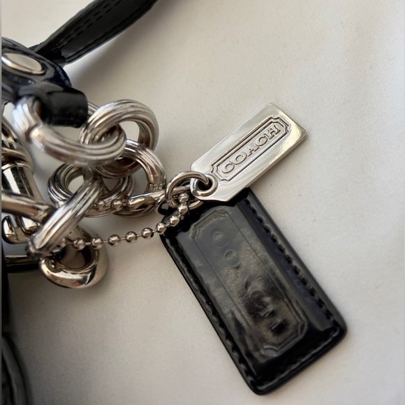 COACH 18678 Poppy Liquid Gloss Shoulder Purse Bag Quilted  Pre-owned. - Picture 12 of 14